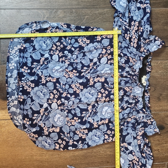 Seven7 Floral Off-Shoulder Blouse - Navy and Light Blue - Picture 6 of 10